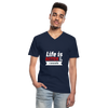 Männer-T-Shirt mit V-Ausschnitt: Life is better at the console - Navy