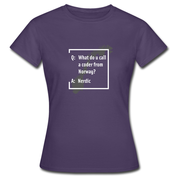 Frauen T-Shirt: A coder from norway – Nerdic - Dunkellila