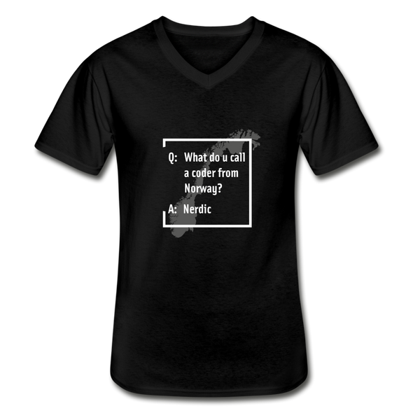 Männer-T-Shirt mit V-Ausschnitt: A coder from norway – Nerdic - Schwarz