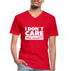 Männer-T-Shirt mit V-Ausschnitt: I don’t care. Why should I? - Rot