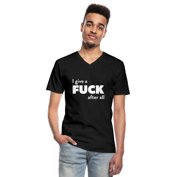 Männer-T-Shirt mit V-Ausschnitt: I give a fuck after all. - Schwarz