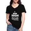 Frauen-T-Shirt mit V-Ausschnitt: I get high on … - Schwarz