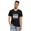 Männer-T-Shirt mit V-Ausschnitt: I´m probably the coolest geek … - Schwarz